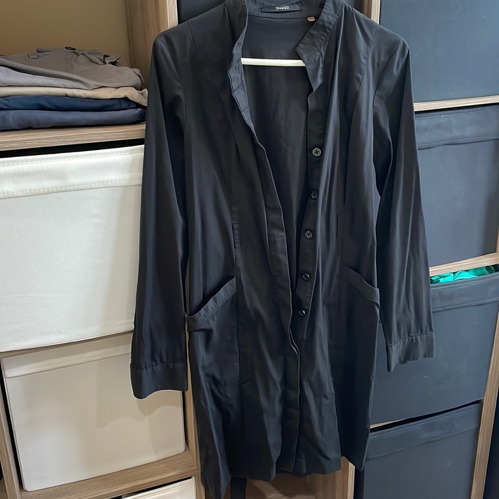 Black Tahari Size 4 Button Up Dress with Pockets